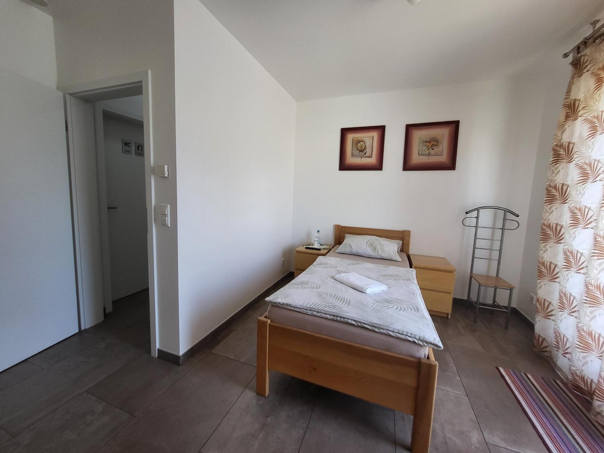 Seelze-Letter Monteurzimmer / Apartment / Messezimmer Room photo